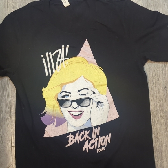 Illza Back In Action Tour Tshirt - Picture 2 of 4